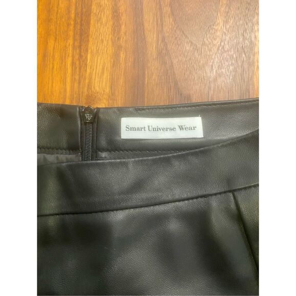Smart Universe Wear Women’s Black Lamb Leather Studded Flared Skirt Medium NWT - Picture 5 of 8